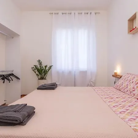 Casa Fiori Centro Citta, Free Parking アパート ブラ