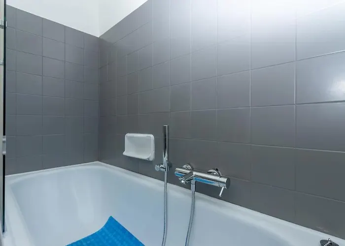 Casa Fiori Centro Citta, Free Parking Apartment *